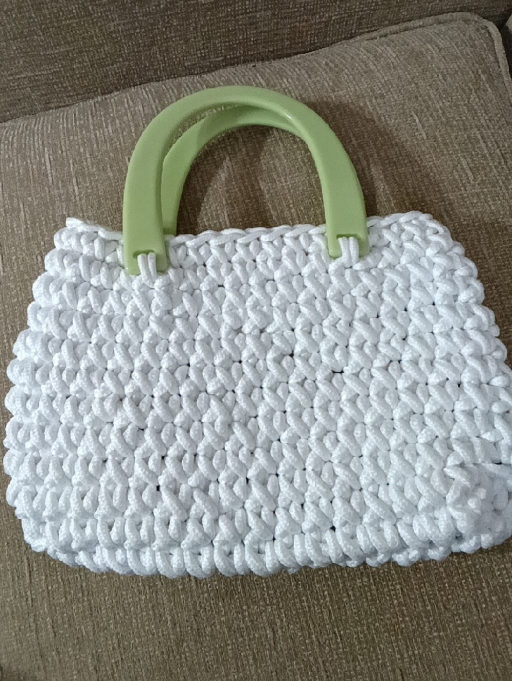 HANDMADE White Crochet Handbag with Light Green Handles SIZE 11" - Picture 4 of 6